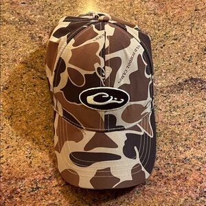 Drake old school camo cap